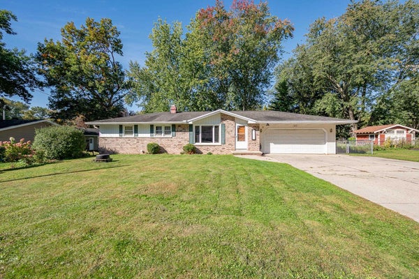 1434 BAUMGART RD, GREEN BAY, WI 54304 - Image 46c88524e6b36ccc79bb94de0888f1b8/2494052876