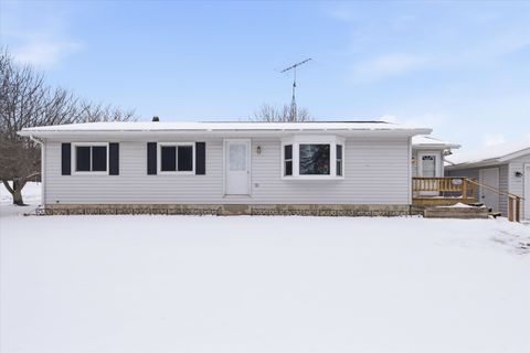 Photo of N5516 HILLSIDE Drive, WILD ROSE, WI 54984 (MLS # 50321684)