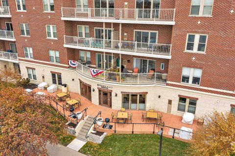 Photo of 118 S WASHINGTON 104B Street #104B, GREEN BAY, WI 54301 (MLS # 50318747)