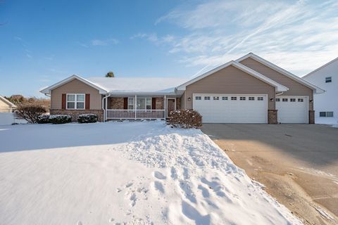 Photo of 4011 GARRETT Street, DE PERE, WI 54115 (MLS # 50319659)
