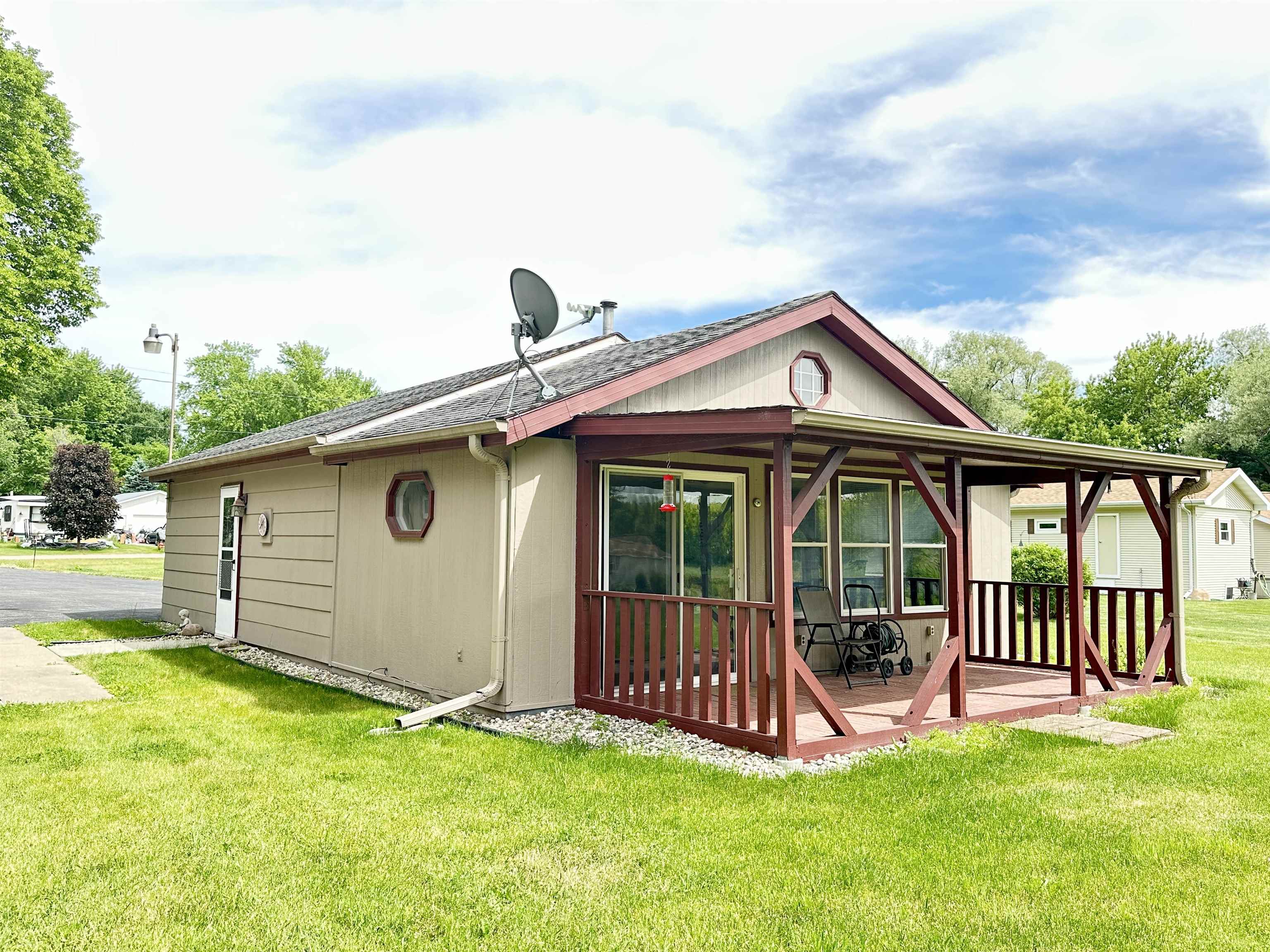 4631 MELODY Lane