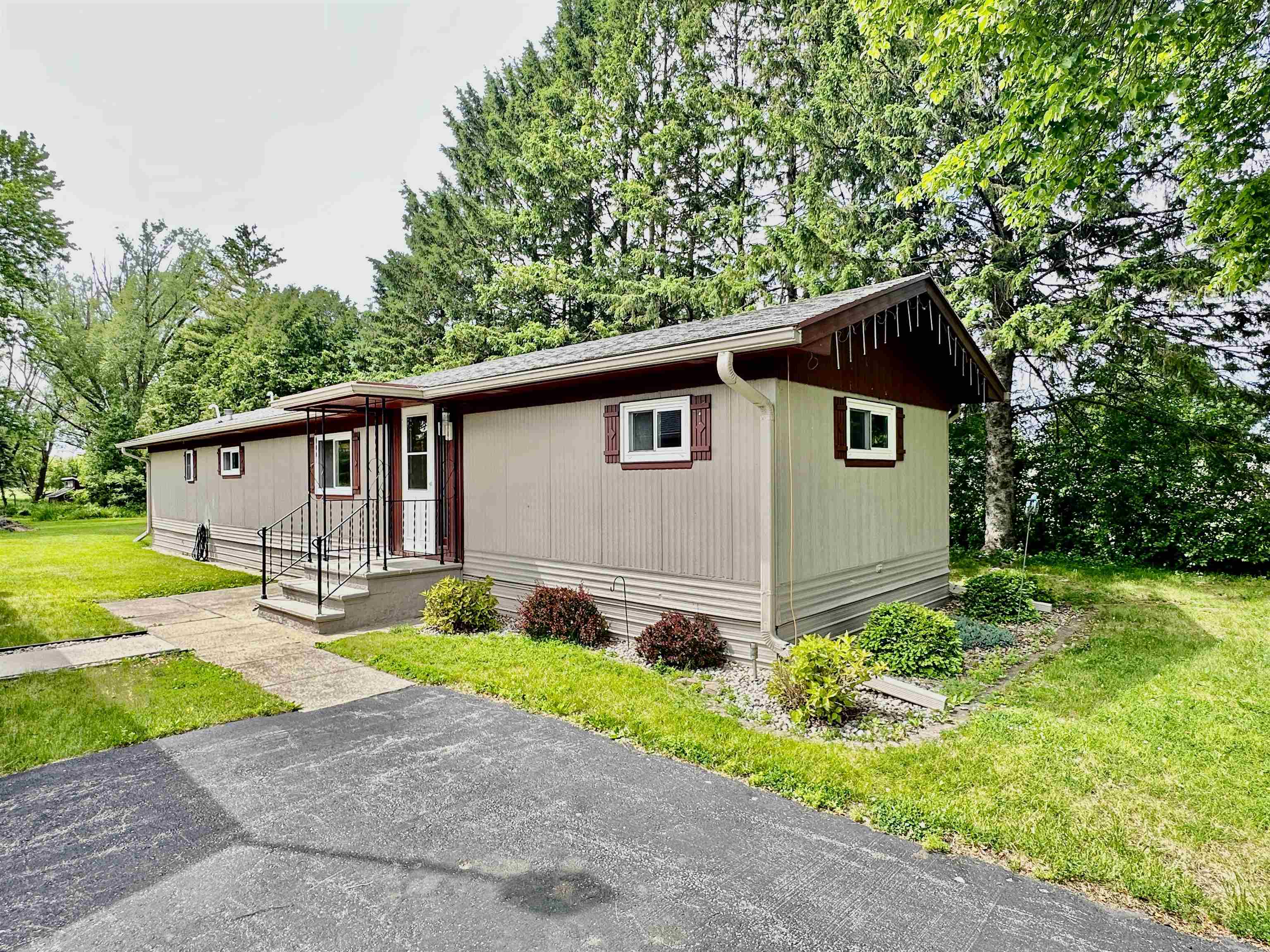4631 MELODY Lane