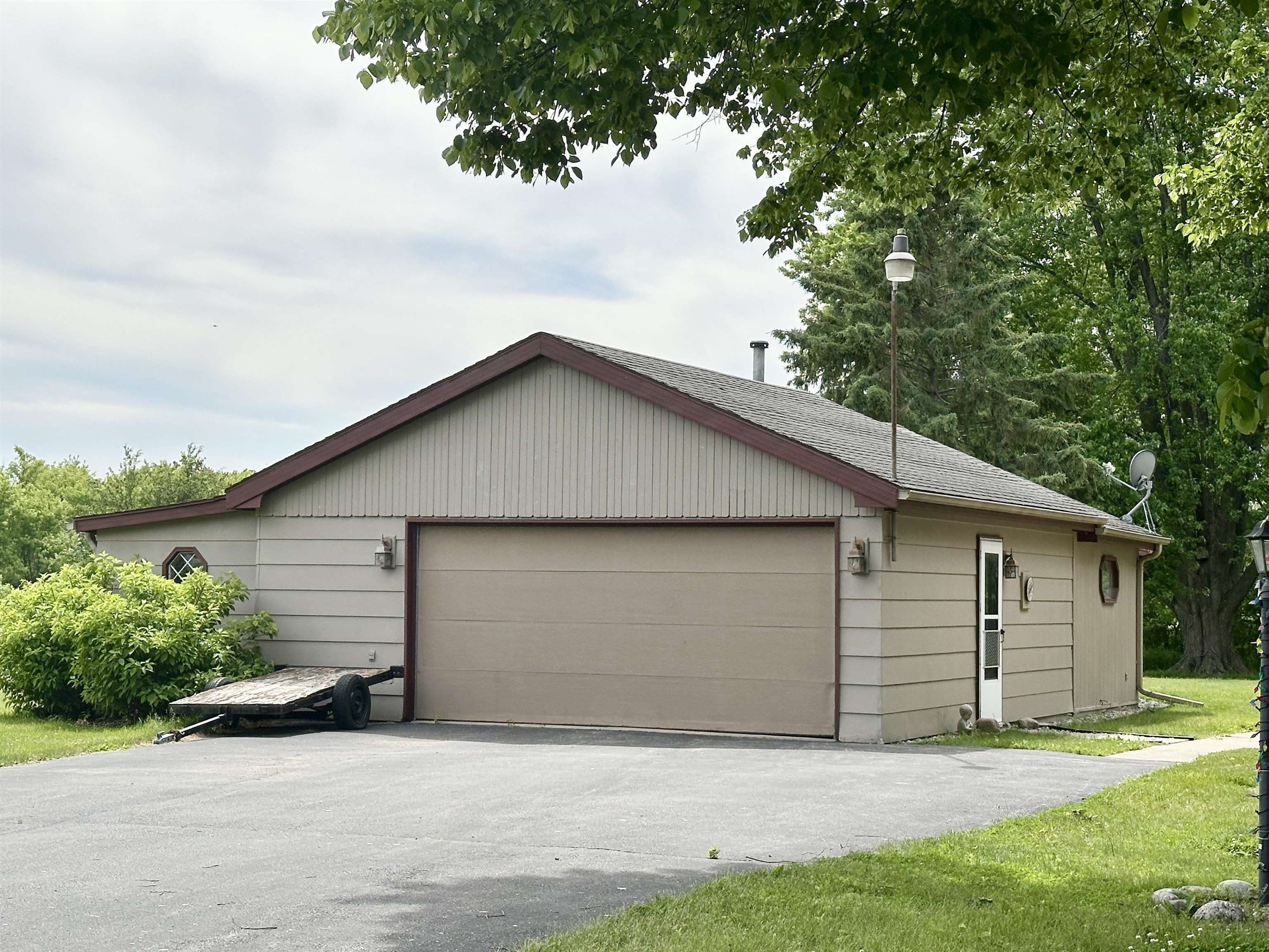 4631 MELODY Lane