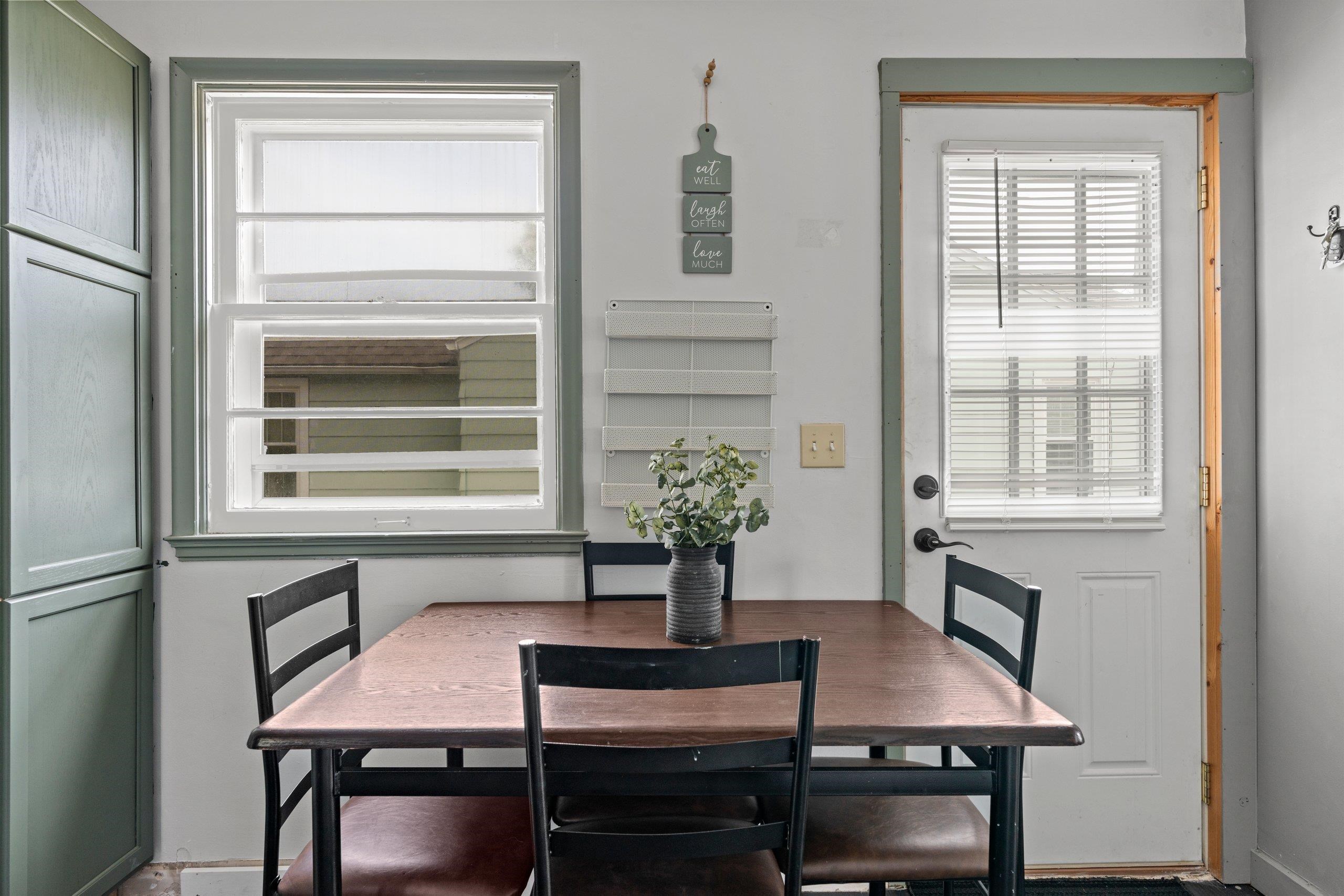 Two Rivers, Wisconsin 54241, United States, 2 Bedrooms Bedrooms, ,1 BathroomBathrooms,Residential,Pending,134026