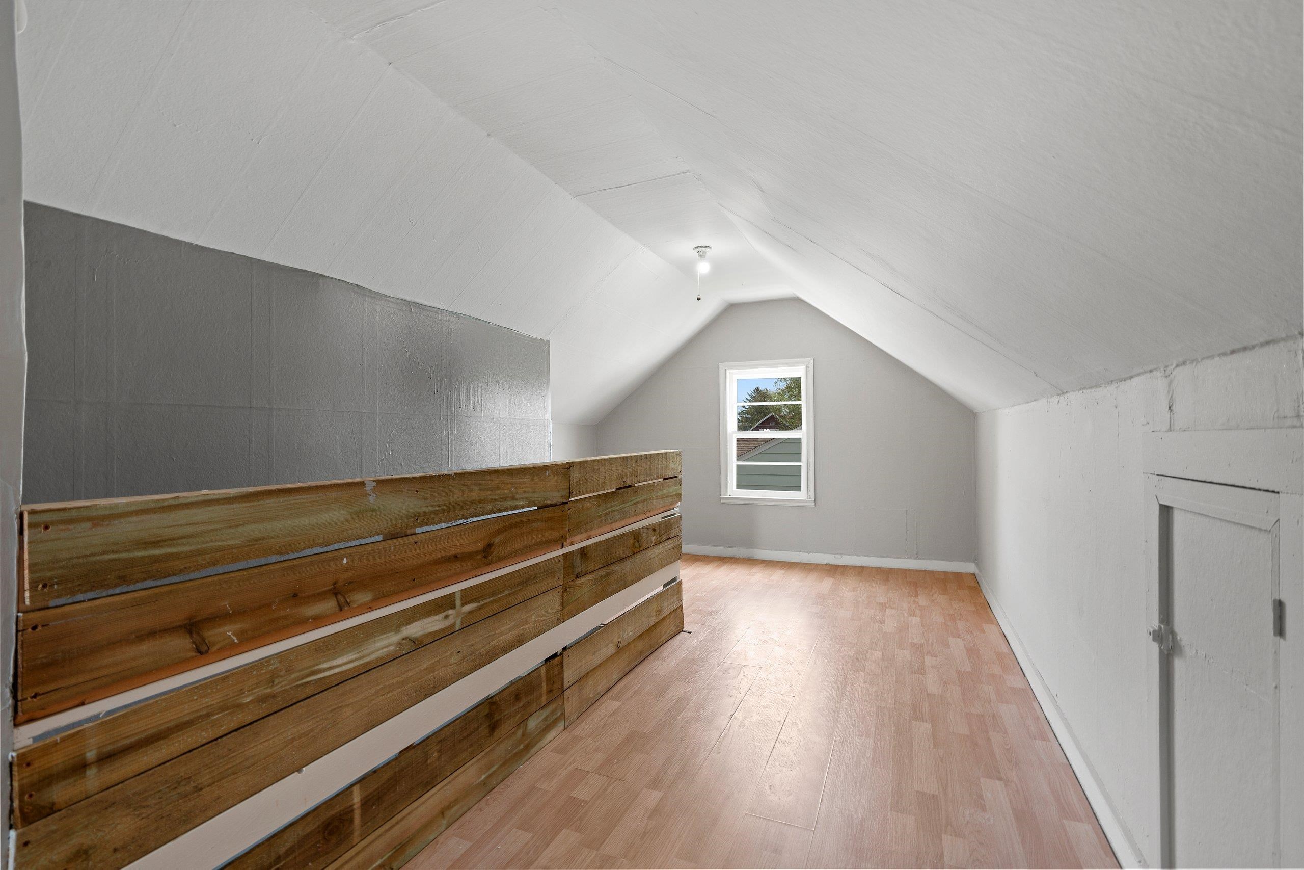 Two Rivers, Wisconsin 54241, United States, 2 Bedrooms Bedrooms, ,1 BathroomBathrooms,Residential,Pending,134026