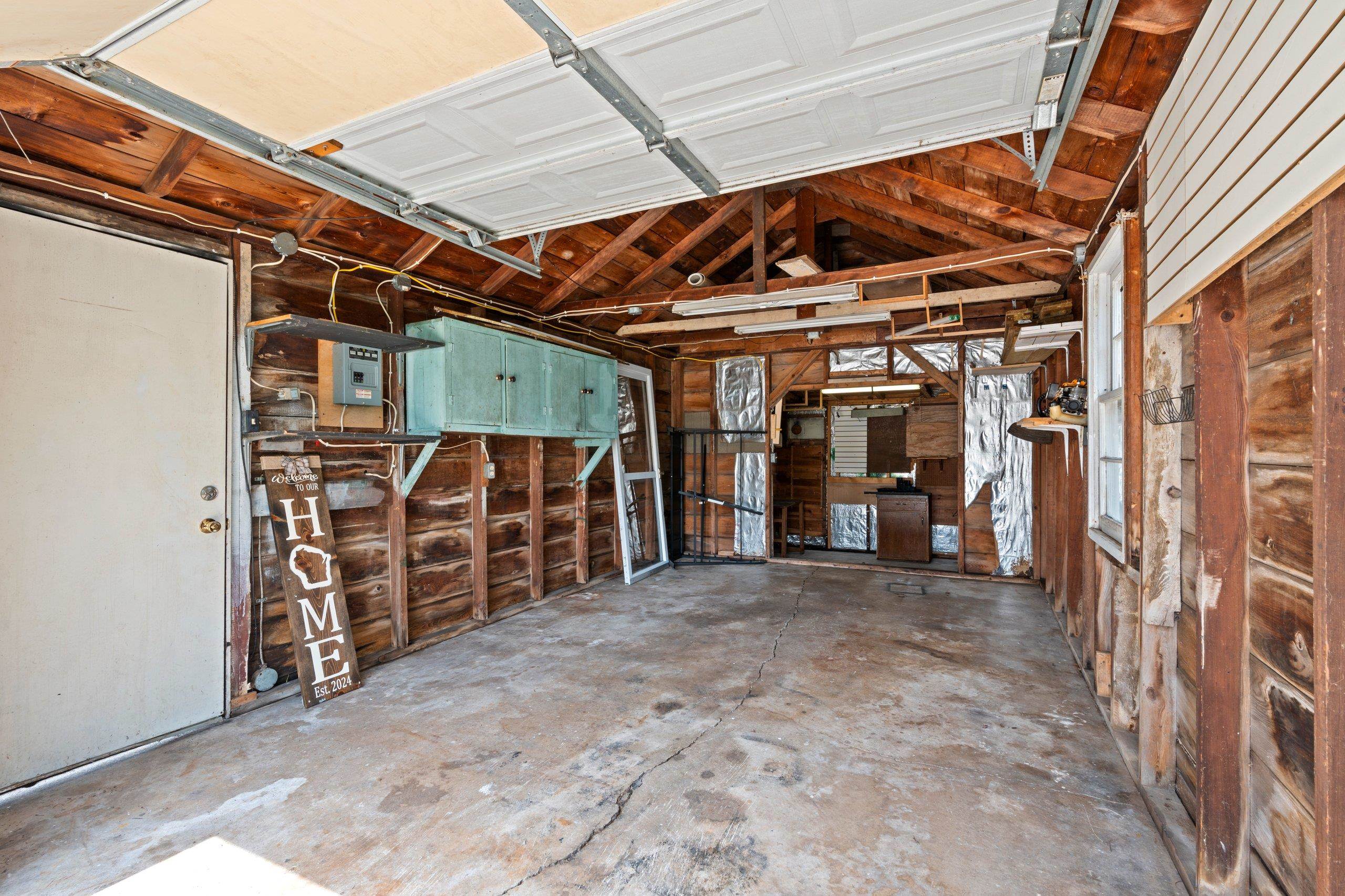 Two Rivers, Wisconsin 54241, United States, 2 Bedrooms Bedrooms, ,1 BathroomBathrooms,Residential,Pending,134026