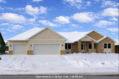 Photo of 266 E SWEETWATER Way, APPLETON, WI 54913 (MLS # 50319490)
