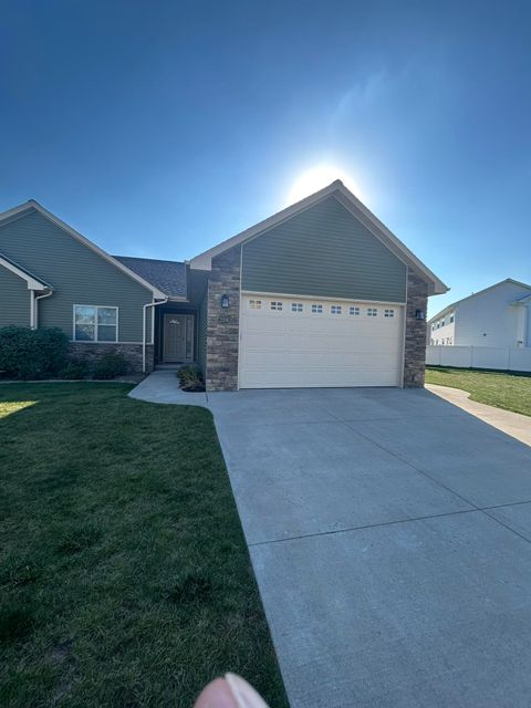 Photo of 2206 BLUE STEM Lane, DE PERE, WI 54115 (MLS # 50323218)