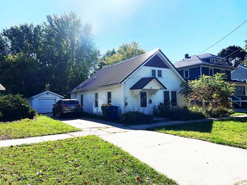 Photo of 815 S CLAY Street, GREEN BAY, WI 54301 (MLS # 50316126)