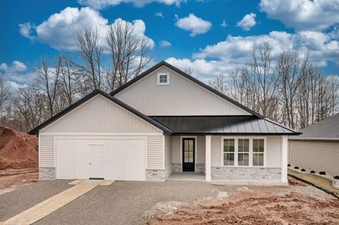 Photo of 3476 QUAILWOOD Trail, GREEN BAY, WI 54311 (MLS # 50321942)