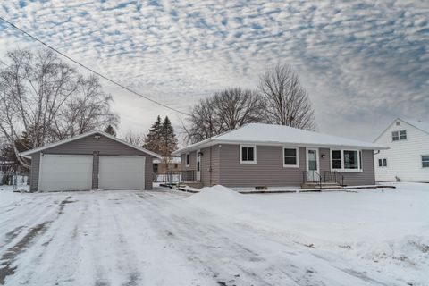 Photo of 1127 CARDINAL Lane, HOWARD, WI 54313 (MLS # 50320297)