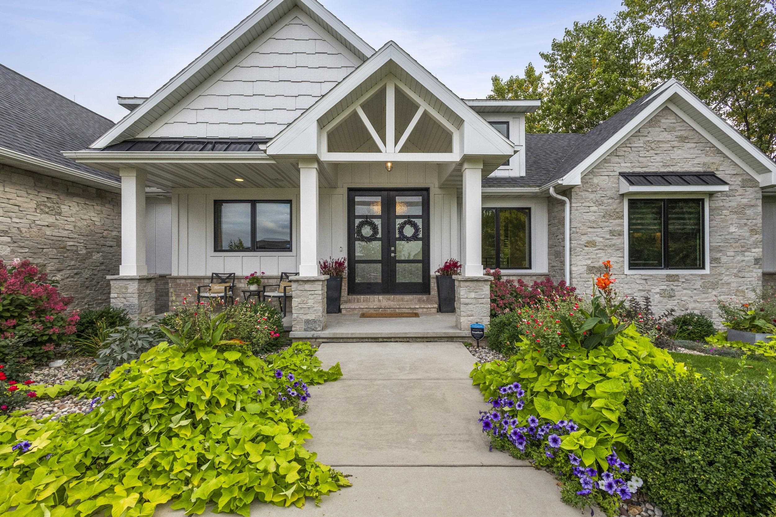 1634 TRINITY RIDGE Circle