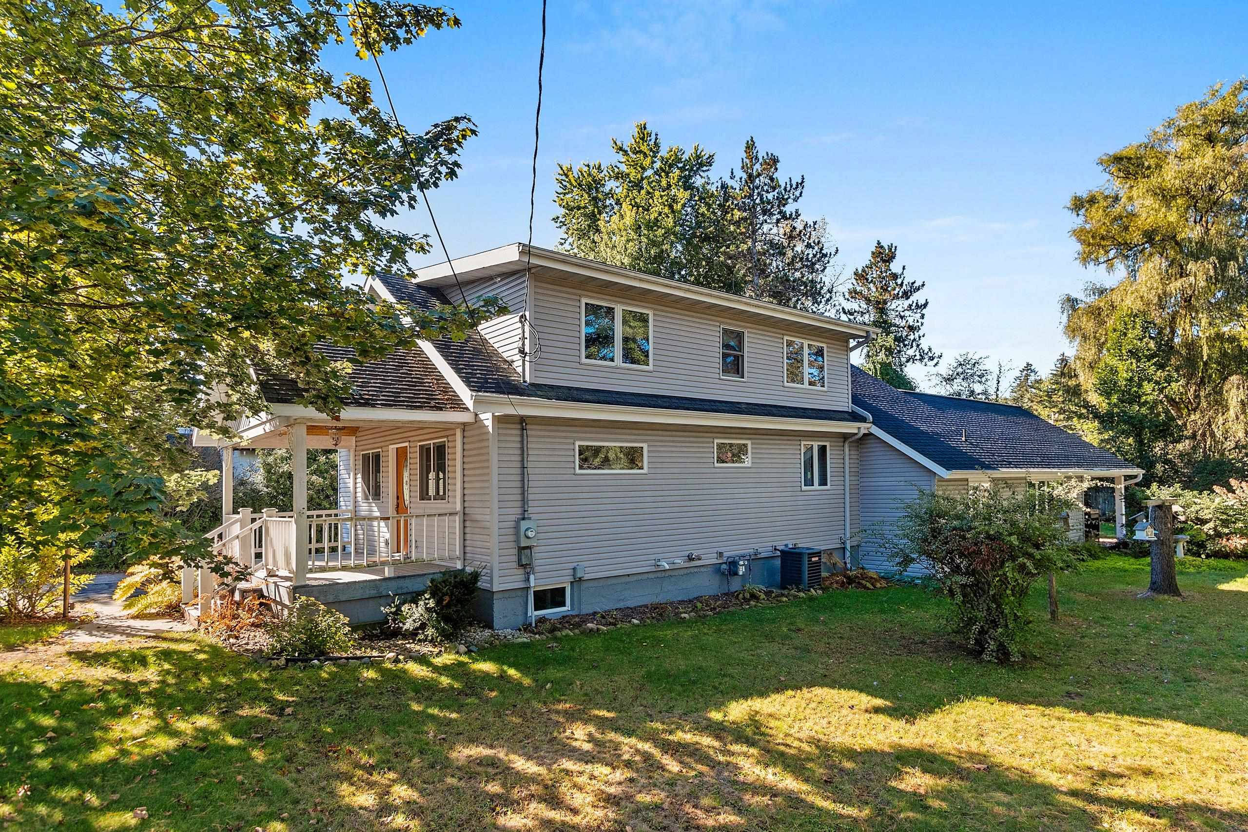 Embarrass, Wisconsin 54933, United States, 3 Bedrooms Bedrooms, ,3 BathroomsBathrooms,Residential,Active,225142