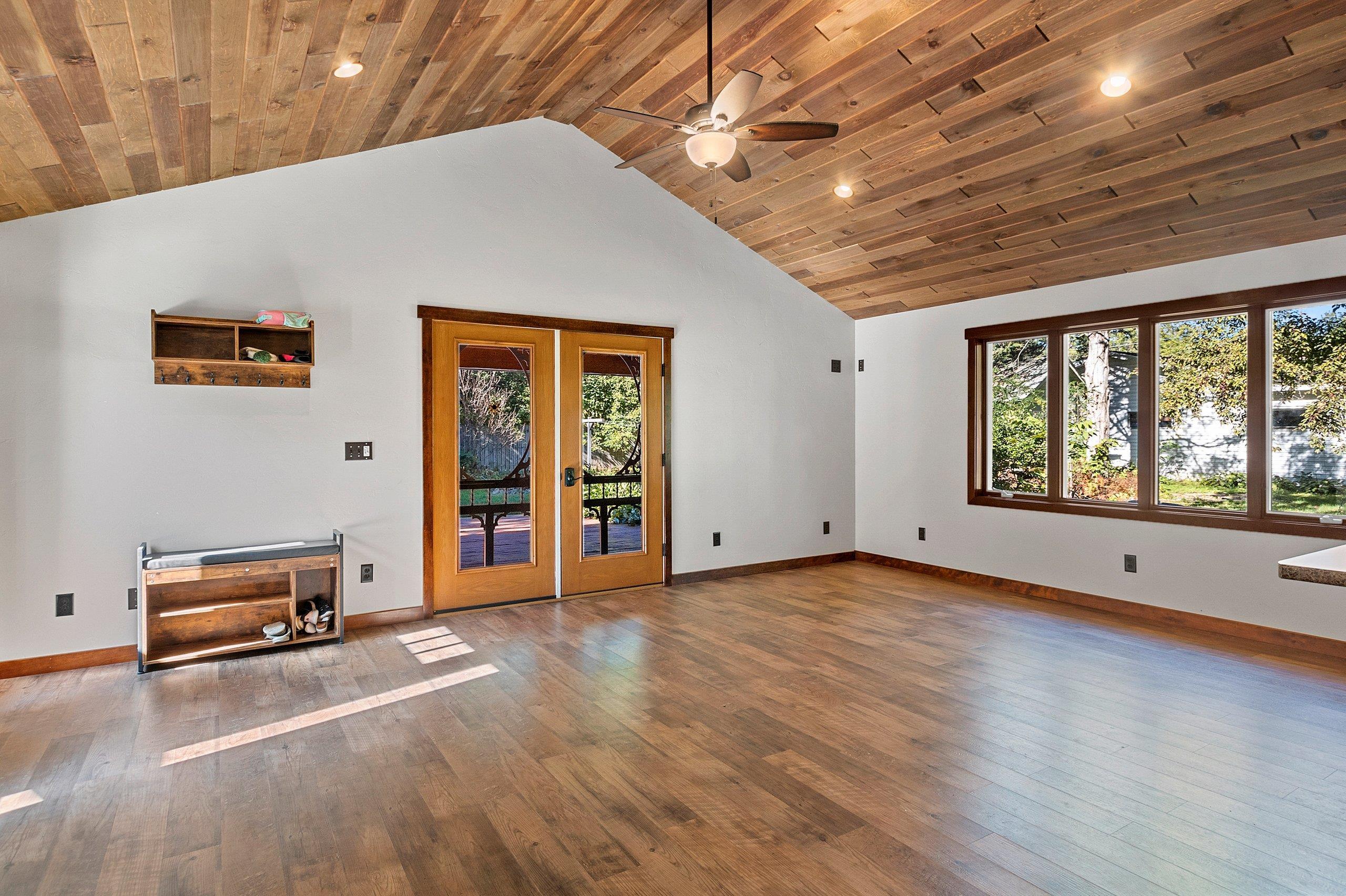 Embarrass, Wisconsin 54933, United States, 3 Bedrooms Bedrooms, ,3 BathroomsBathrooms,Residential,Active,225142