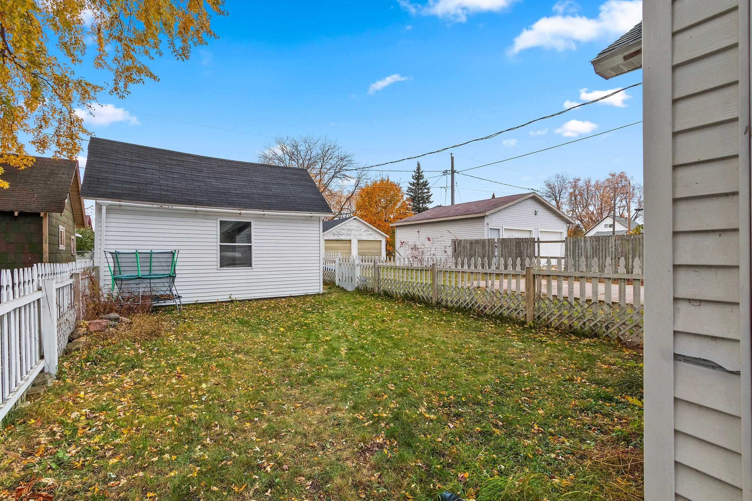 Marinette, Wisconsin 54143, United States, 2 Bedrooms Bedrooms, ,1 BathroomBathrooms,Residential,Active,240027