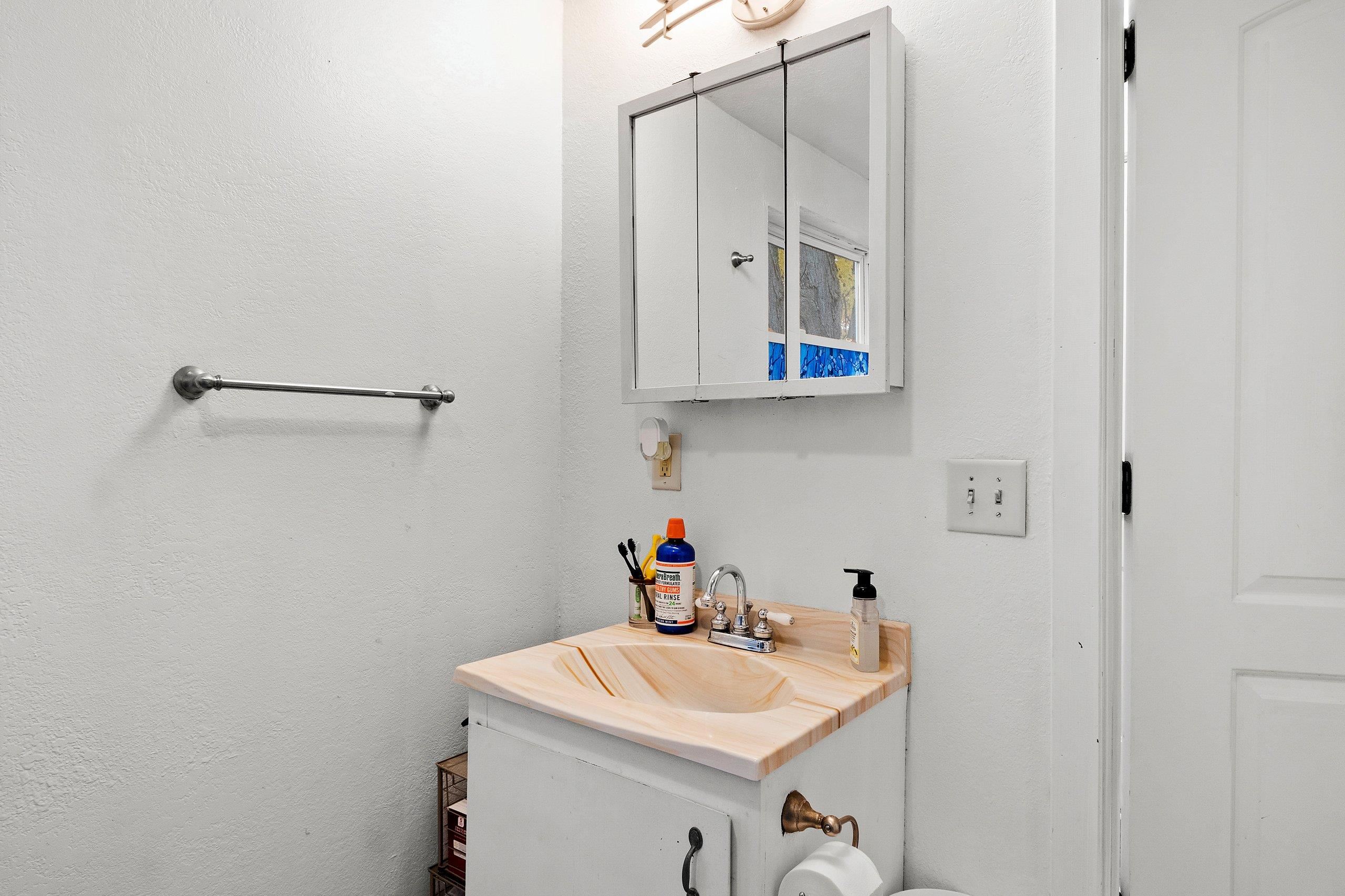 Marinette, Wisconsin 54143, United States, 2 Bedrooms Bedrooms, ,1 BathroomBathrooms,Residential,Active,240027