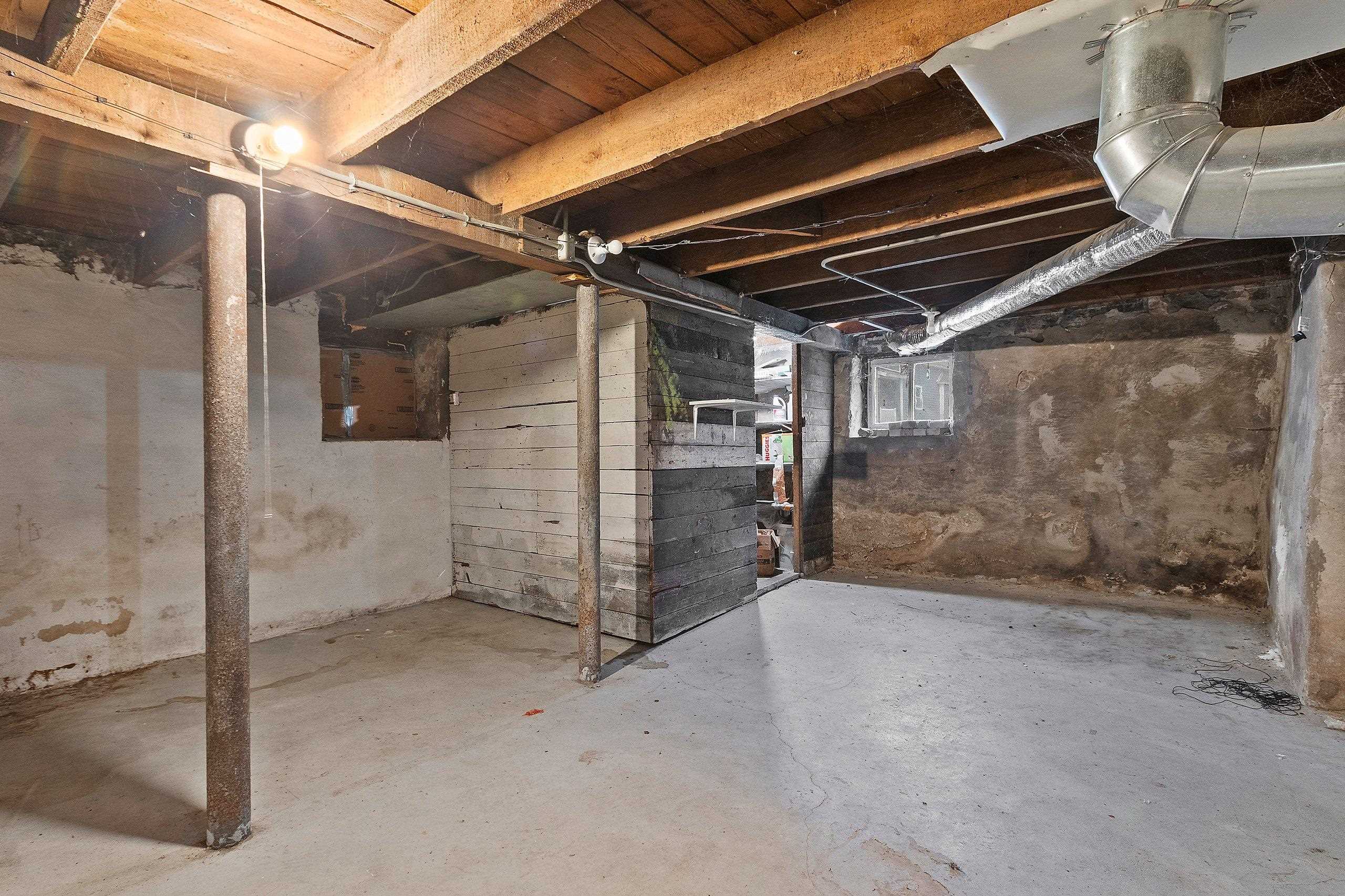 Marinette, Wisconsin 54143, United States, 2 Bedrooms Bedrooms, ,1 BathroomBathrooms,Residential,Active,240027