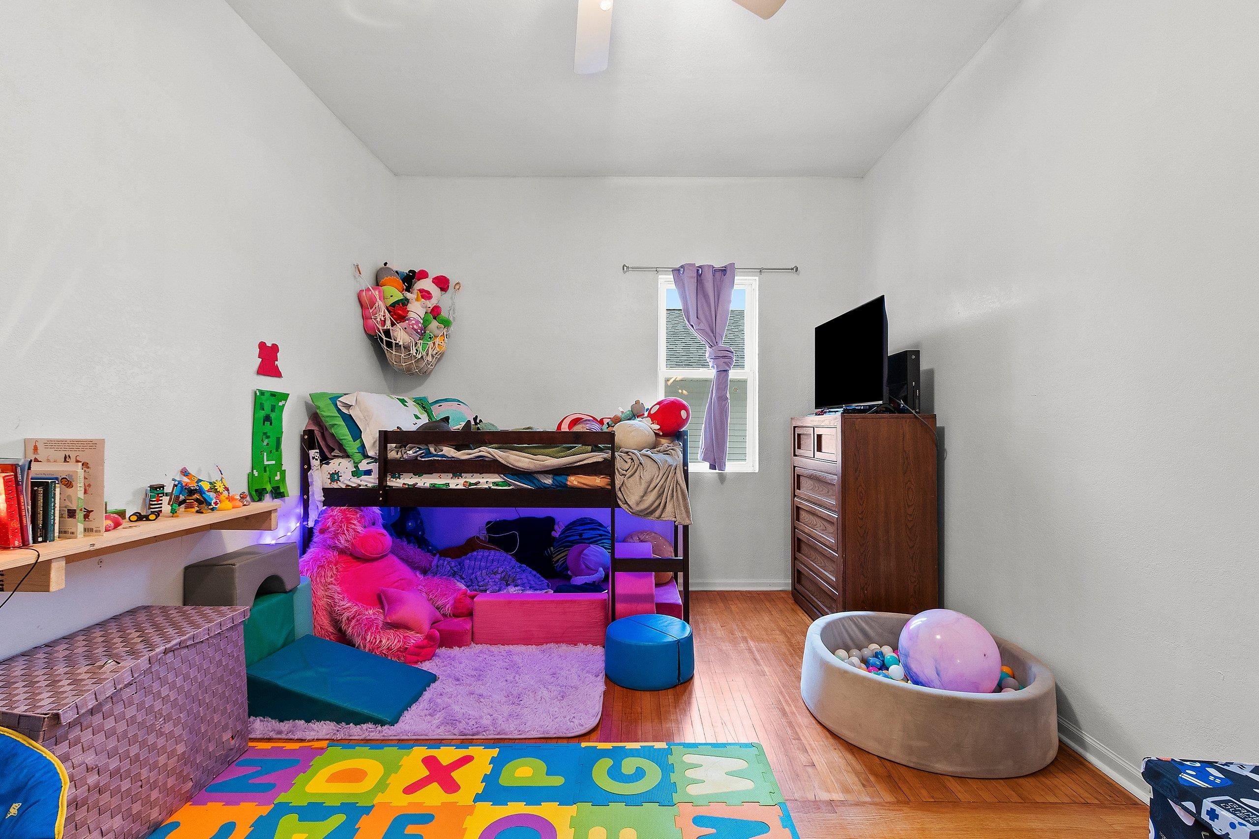 Marinette, Wisconsin 54143, United States, 2 Bedrooms Bedrooms, ,1 BathroomBathrooms,Residential,Active,240027