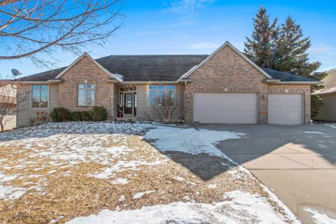 Photo of 3364 SITKA Street, GREEN BAY, WI 54311 (MLS # 50321507)