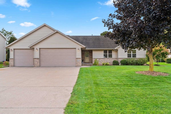 W5985 SWEET WILLIAM DR, APPLETON, WI 54915 - Image 4ba5f20261ccd9174d835964c628cef5/2800575640