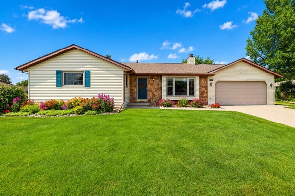1841 BALTIC CIR, GREEN BAY, WI 54311 - Image 4bfc1e43ec6f8ceefda5255f80f2cee4/1371813107