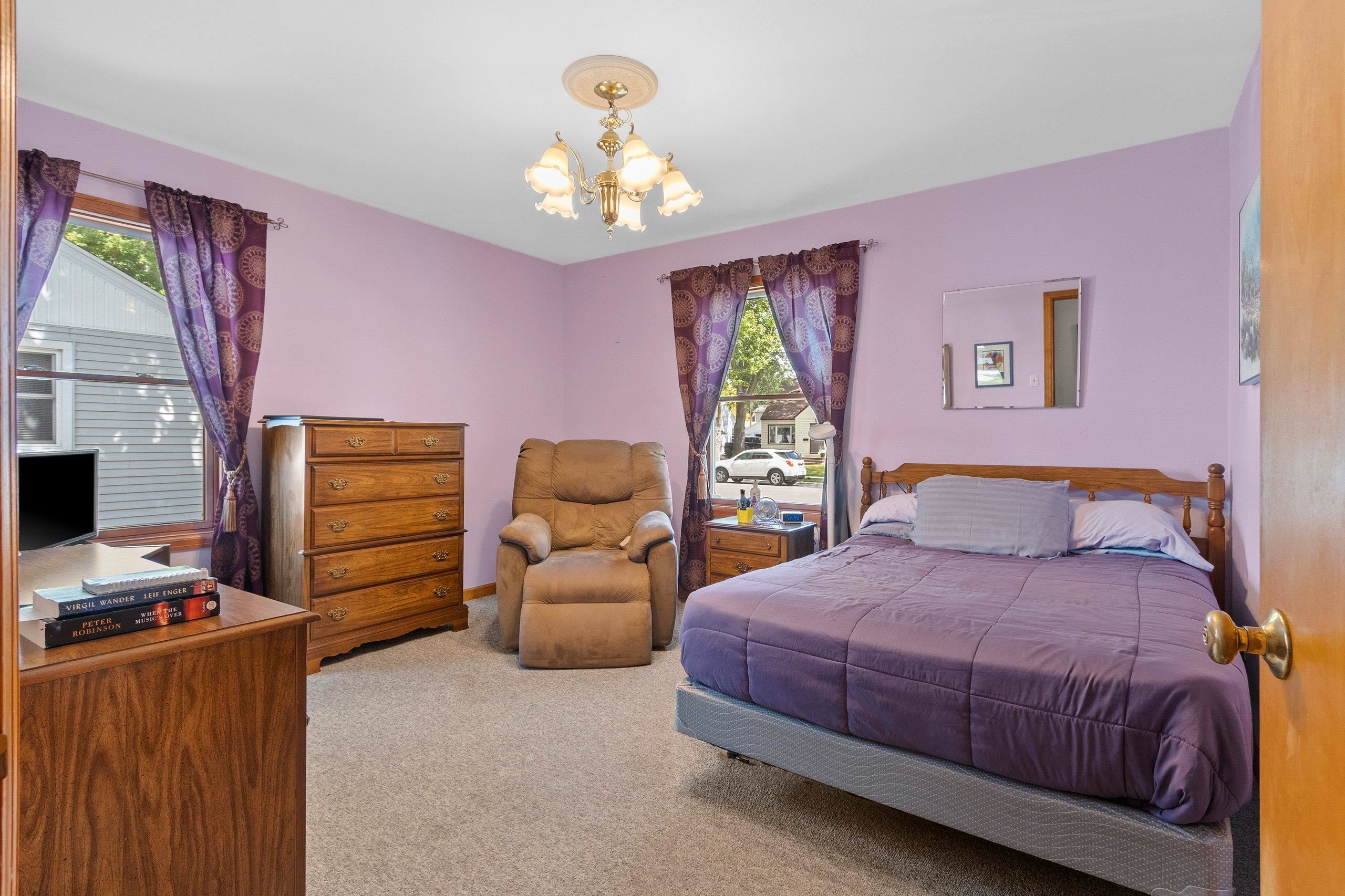 Shawano, Wisconsin 54166, United States, 4 Bedrooms Bedrooms, ,2 BathroomsBathrooms,Residential,Active,198370