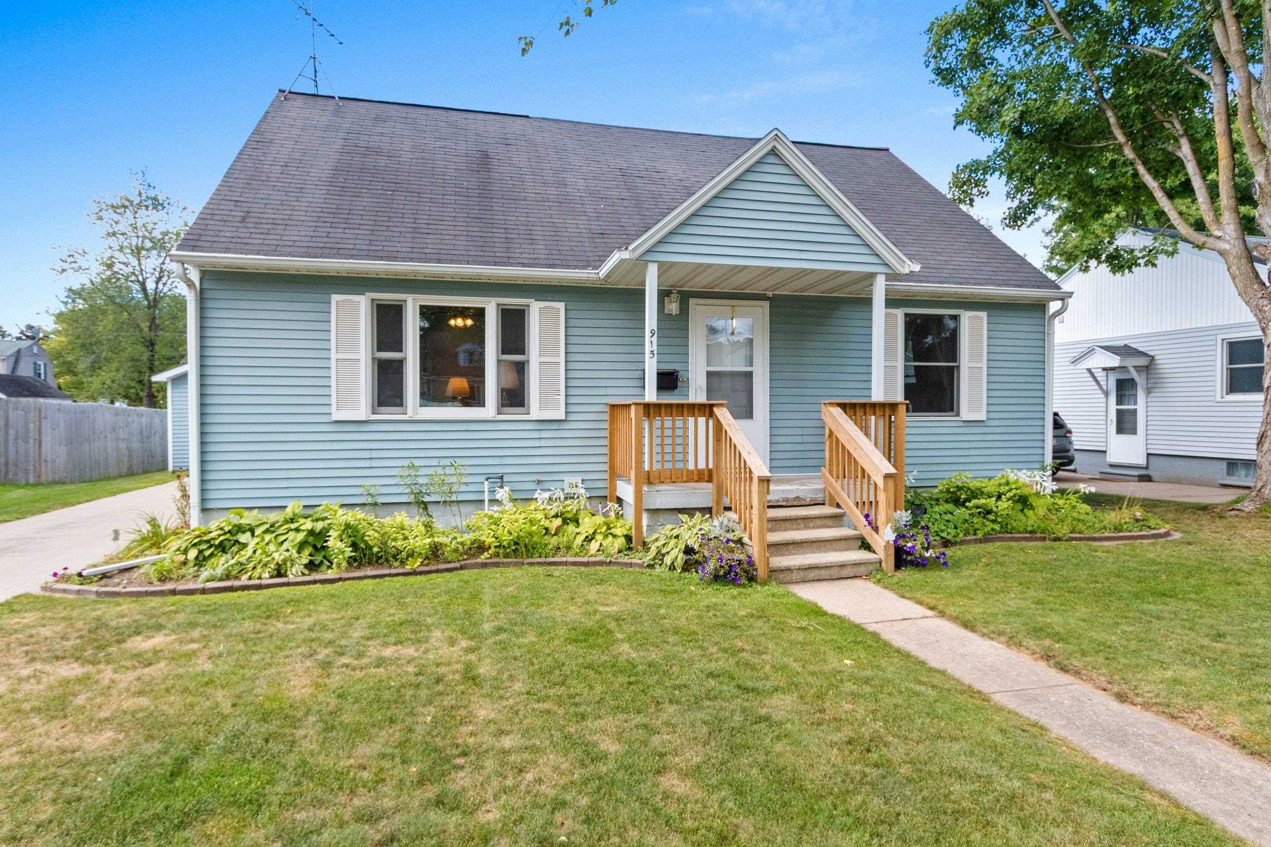 Shawano, Wisconsin 54166, United States, 4 Bedrooms Bedrooms, ,2 BathroomsBathrooms,Residential,Active,198370