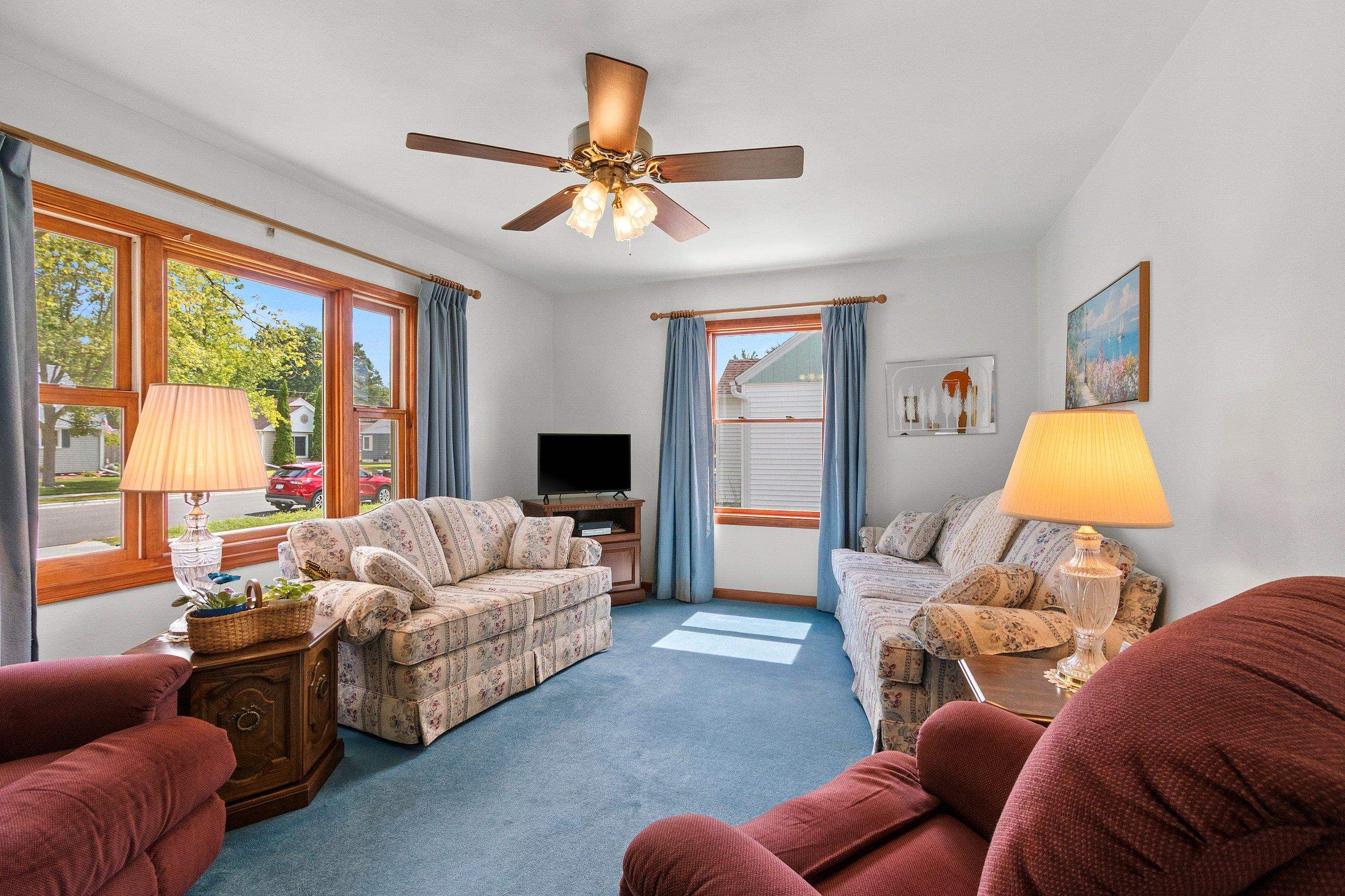 Shawano, Wisconsin 54166, United States, 4 Bedrooms Bedrooms, ,2 BathroomsBathrooms,Residential,Active,198370