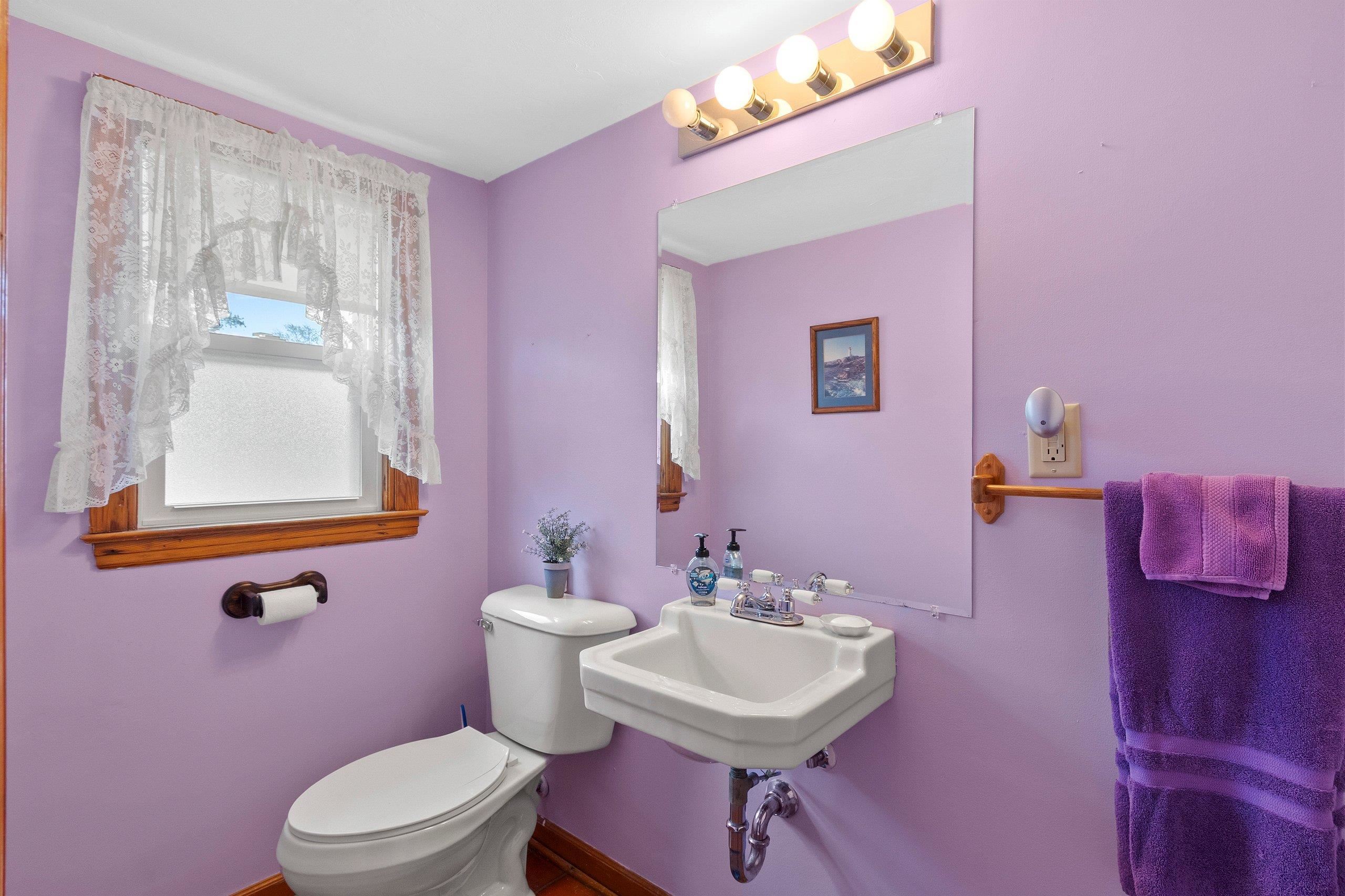 Shawano, Wisconsin 54166, United States, 4 Bedrooms Bedrooms, ,2 BathroomsBathrooms,Residential,Active,198370