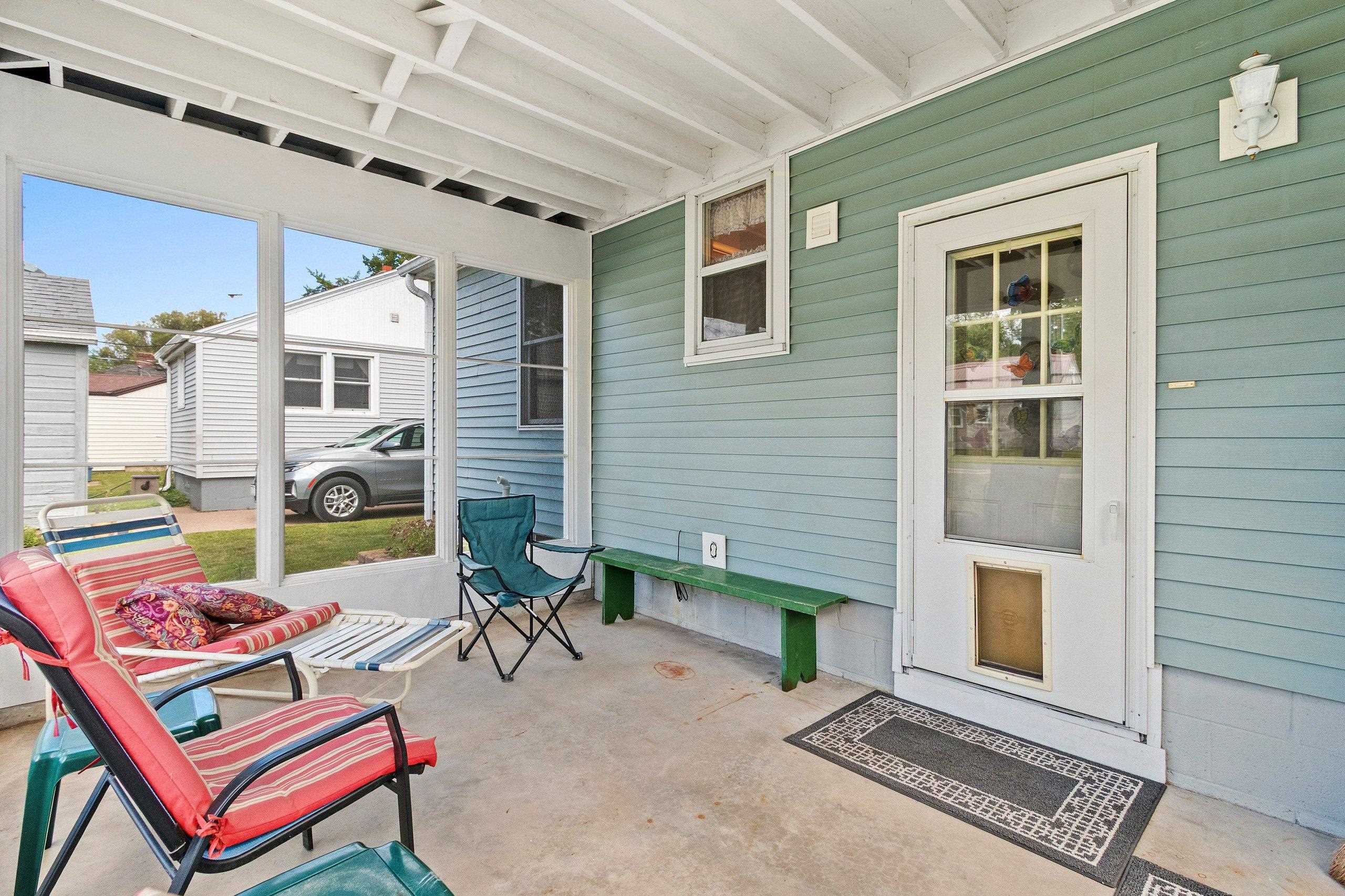 Shawano, Wisconsin 54166, United States, 4 Bedrooms Bedrooms, ,2 BathroomsBathrooms,Residential,Active,198370