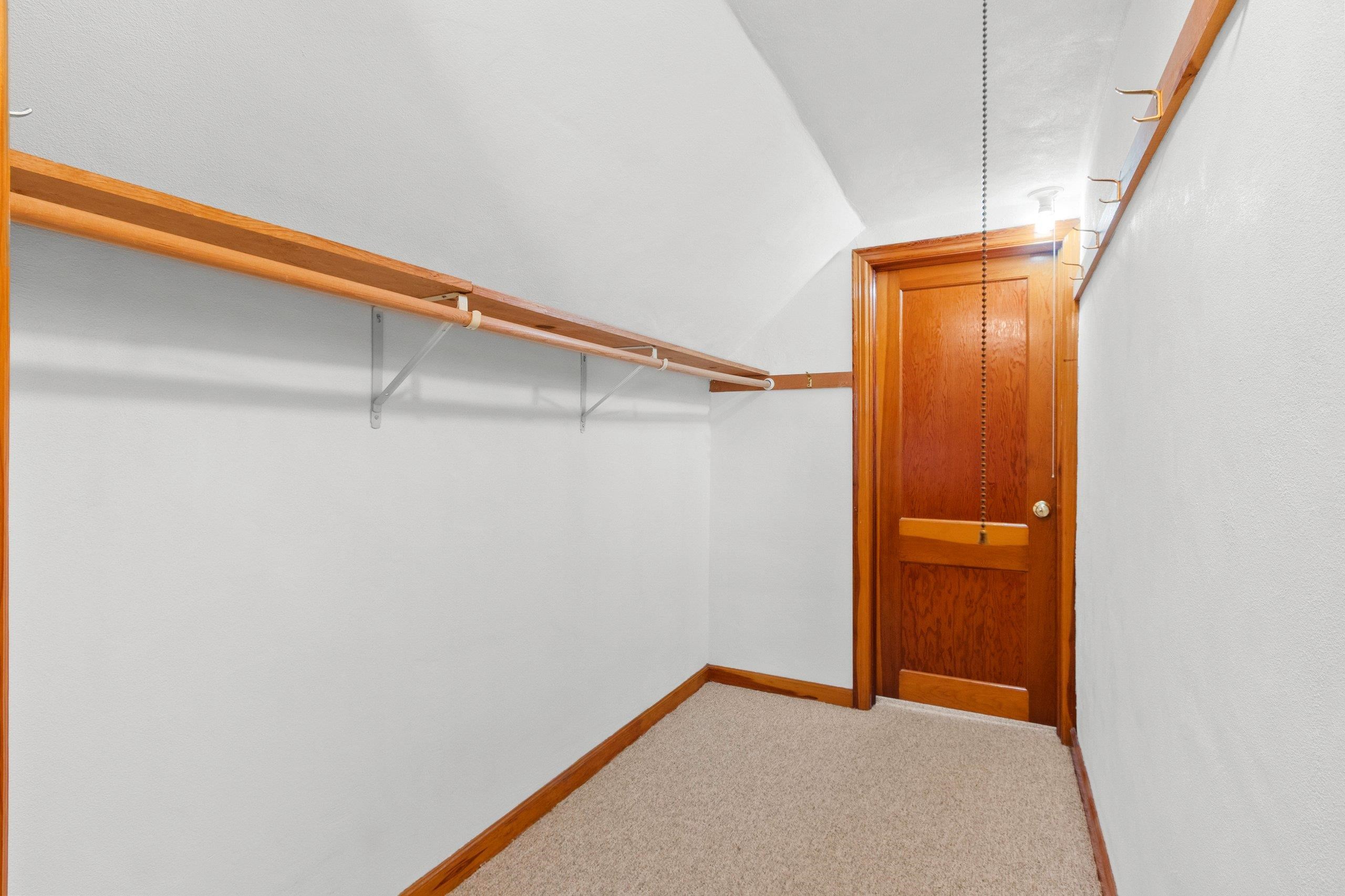 Shawano, Wisconsin 54166, United States, 4 Bedrooms Bedrooms, ,2 BathroomsBathrooms,Residential,Active,198370