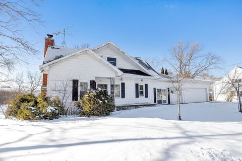 Photo of 723 N 8TH Avenue, STURGEON BAY, WI 54235 (MLS # 50320420)