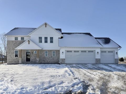 Photo of 4065 N HEGNER FARM Court, GRAND CHUTE, WI 54913 (MLS # 50318315)