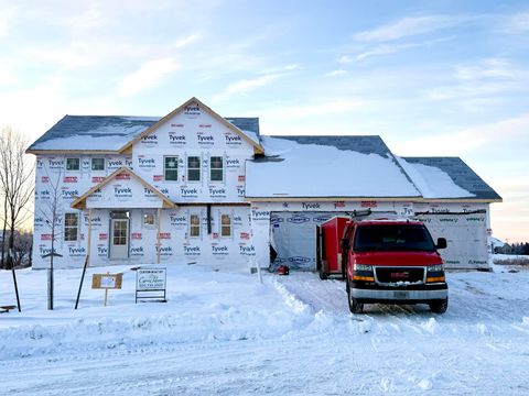 Photo of 4065 N HEGNER FARM Court, GRAND CHUTE, WI 54913 (MLS # 50318315)