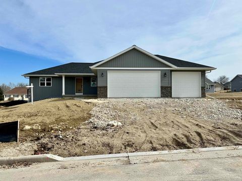 Photo of 341 LEONA Way, OAKFIELD, WI 53065 (MLS # 50319153)