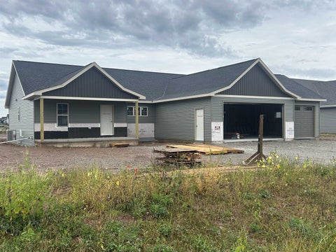 Photo of 8361 MARLO Avenue, NEENAH, WI 54956 (MLS # 50332747)