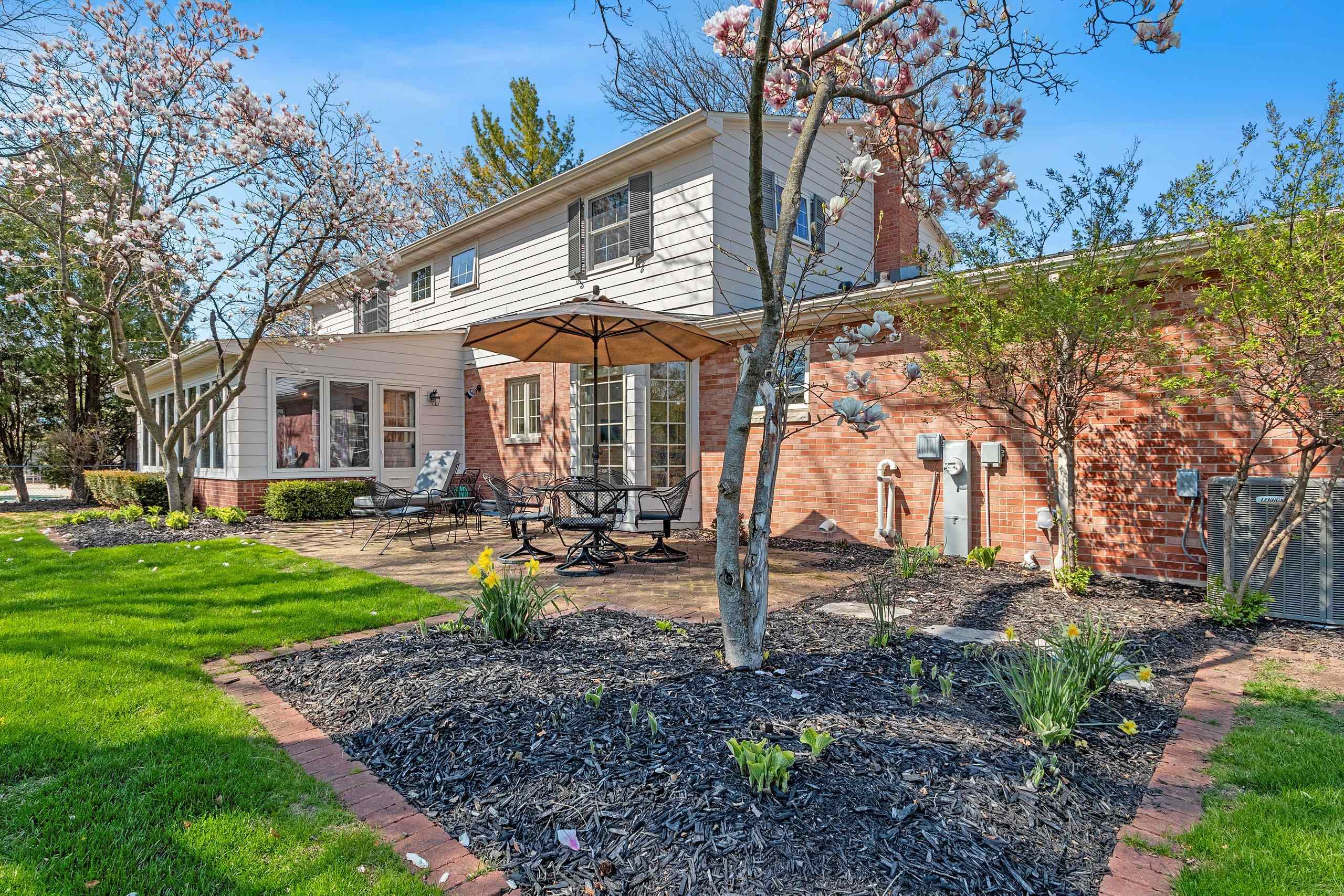 Green Bay, Wisconsin 54301, United States, 4 Bedrooms Bedrooms, ,3 BathroomsBathrooms,Residential,Active,134485