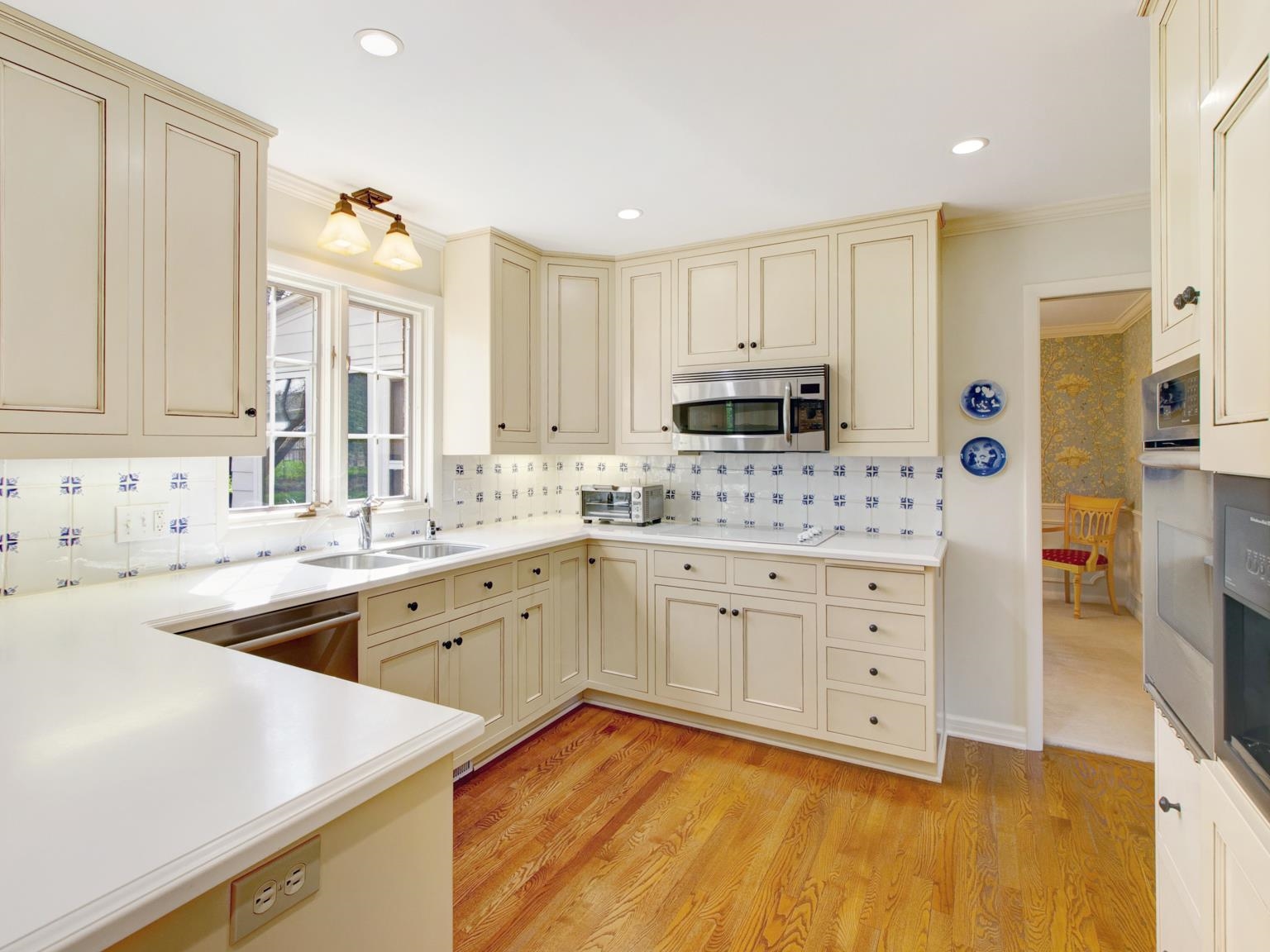 Green Bay, Wisconsin 54301, United States, 4 Bedrooms Bedrooms, ,3 BathroomsBathrooms,Residential,Active,134485