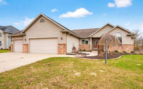 1321 SHOOTING STAR Drive NEENAH WI 54956
