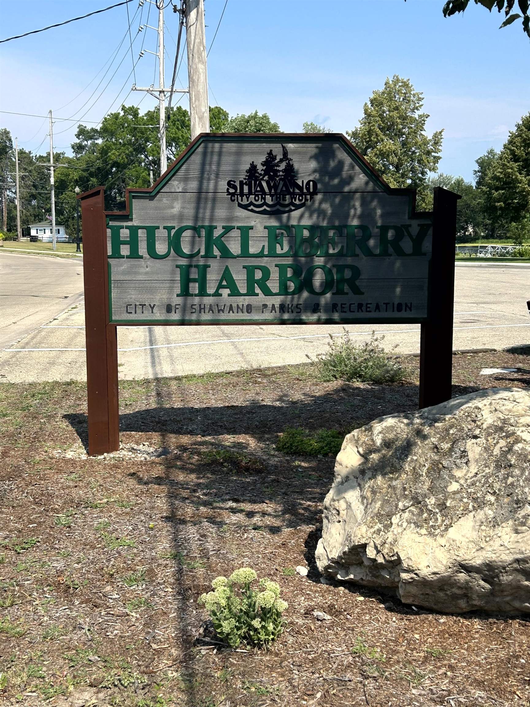 Shawano, Wisconsin 54166, United States, 3 Bedrooms Bedrooms, ,2 BathroomsBathrooms,Residential,Active,187951