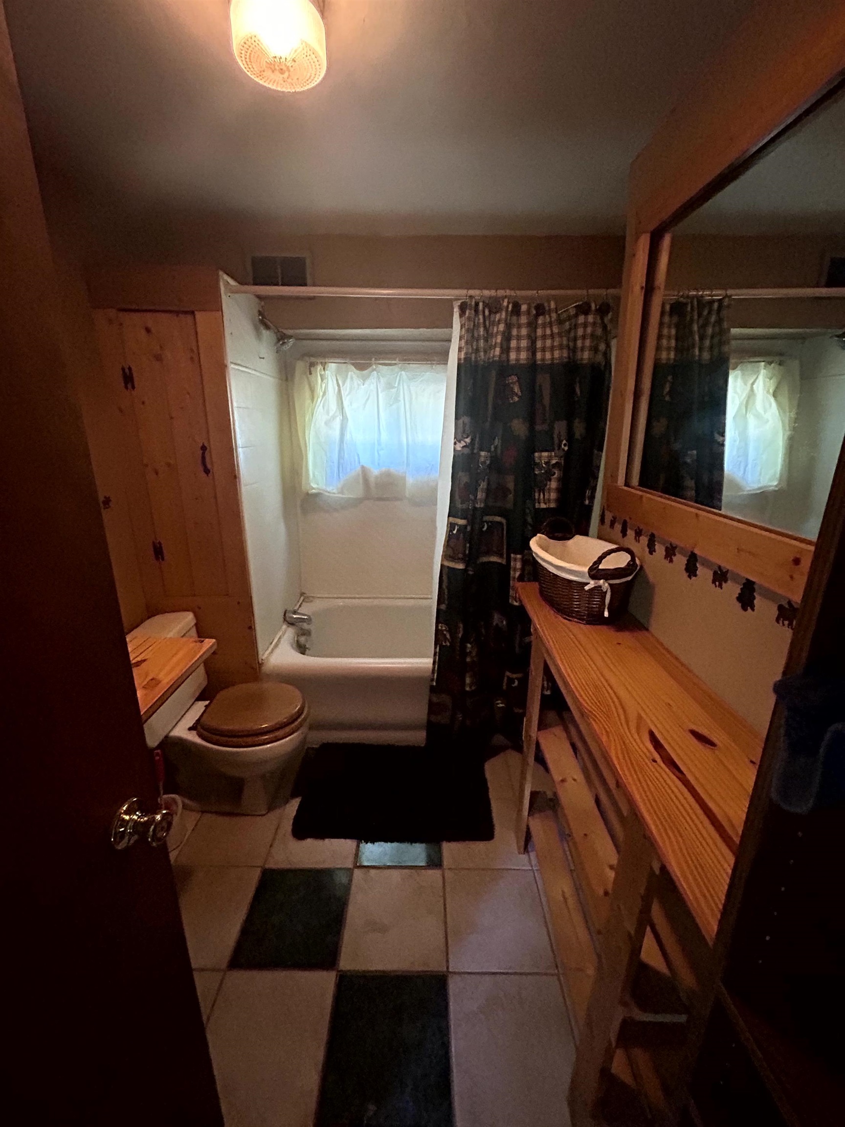 Shawano, Wisconsin 54166, United States, 3 Bedrooms Bedrooms, ,2 BathroomsBathrooms,Residential,Active,187951