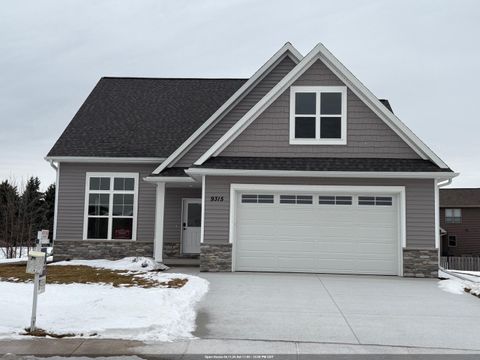 Photo of N9315 GEMSTONE Court, APPLETON, WI 54915 (MLS # 50314814)
