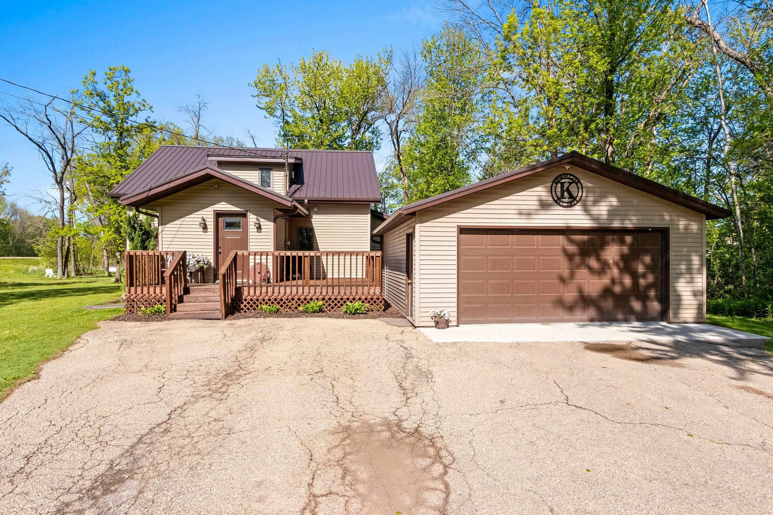 Cecil, Wisconsin 54111, United States, 3 Bedrooms Bedrooms, ,2 BathroomsBathrooms,Residential,Active,136642