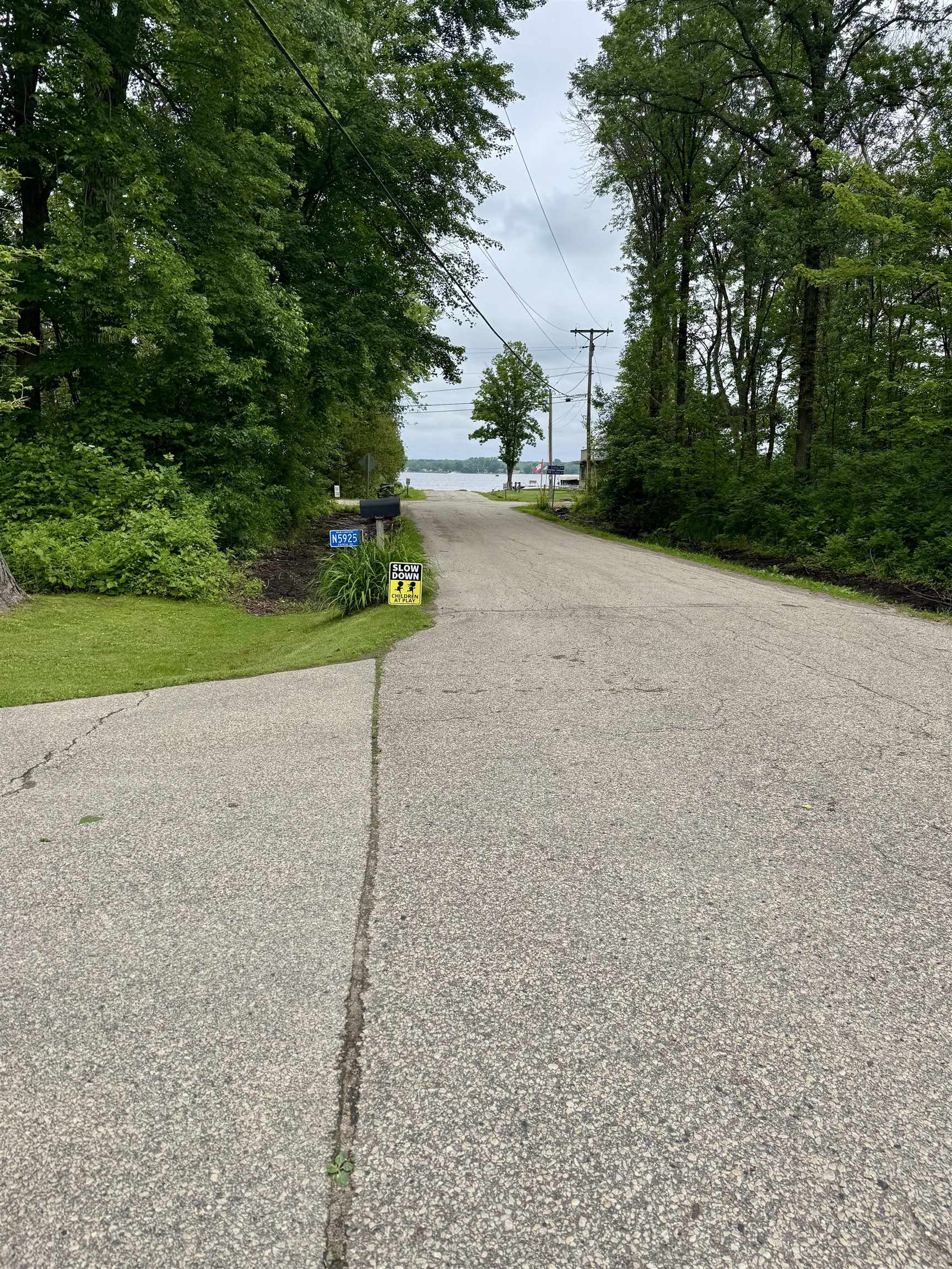 Cecil, Wisconsin 54111, United States, 3 Bedrooms Bedrooms, ,2 BathroomsBathrooms,Residential,Active,136642