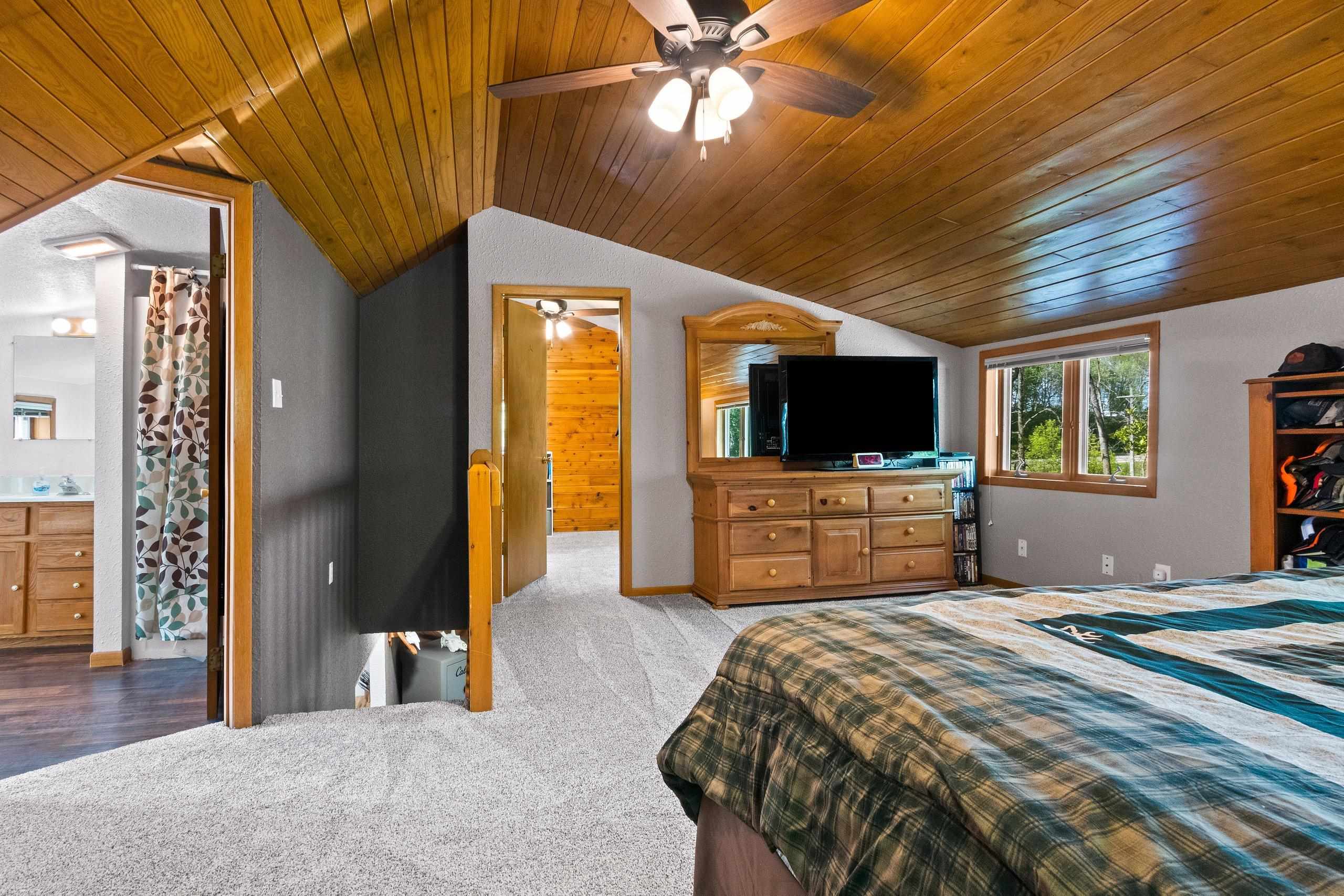 Cecil, Wisconsin 54111, United States, 3 Bedrooms Bedrooms, ,2 BathroomsBathrooms,Residential,Active,136642