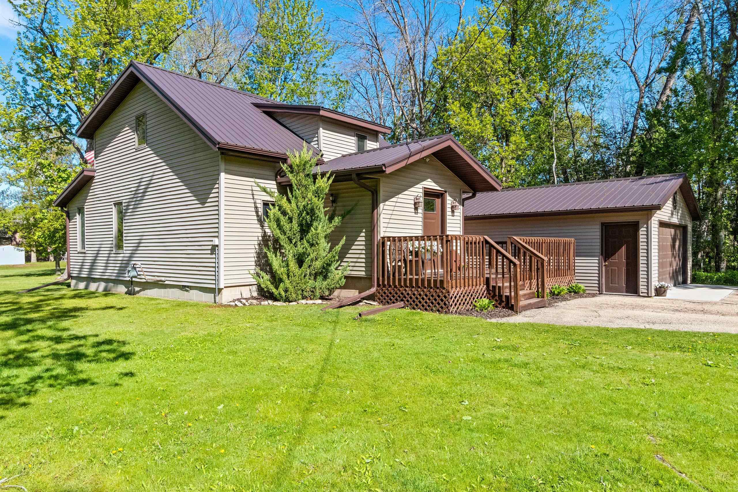 Cecil, Wisconsin 54111, United States, 3 Bedrooms Bedrooms, ,2 BathroomsBathrooms,Residential,Active,136642 Cecil, Wisconsin 54111, United States, 3 Bedrooms Bedrooms, ,2 BathroomsBathrooms,Residential,Active,136642