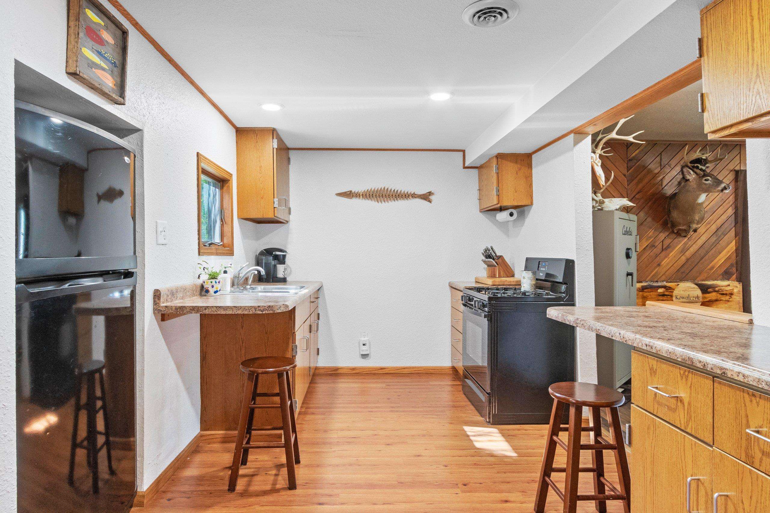 Cecil, Wisconsin 54111, United States, 3 Bedrooms Bedrooms, ,2 BathroomsBathrooms,Residential,Active,136642