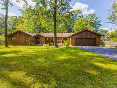 Photo of 2359 WOODVIEW Lane, MARINETTE, WI 54143 (MLS # 50332654)