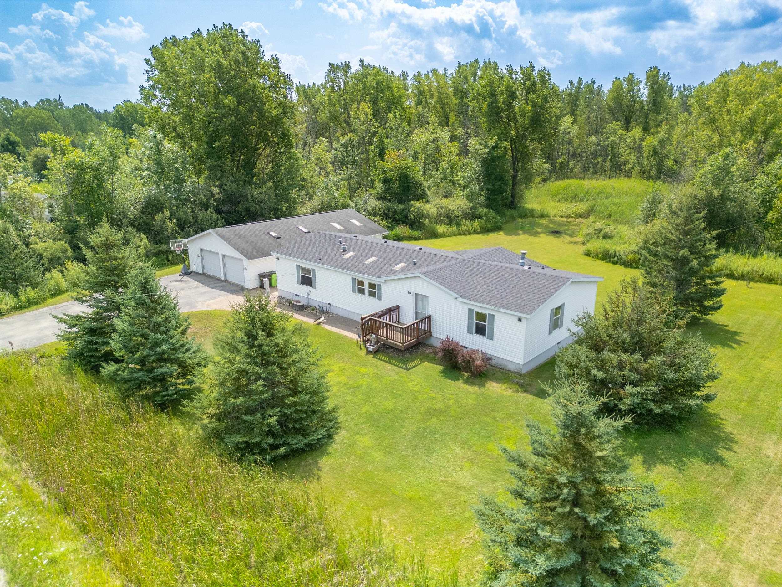 728 LILAC Road