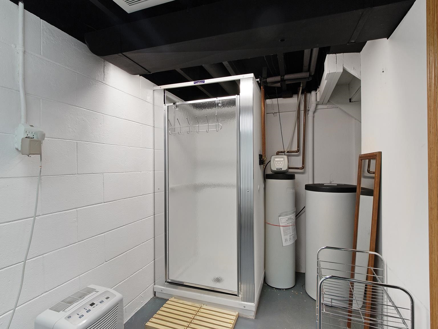 Green Bay, Wisconsin 54304, United States, 3 Bedrooms Bedrooms, ,1 BathroomBathrooms,Residential,Active,158776